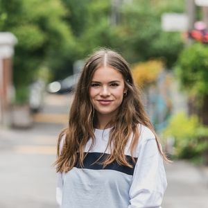 Meet your Posher, Dominique